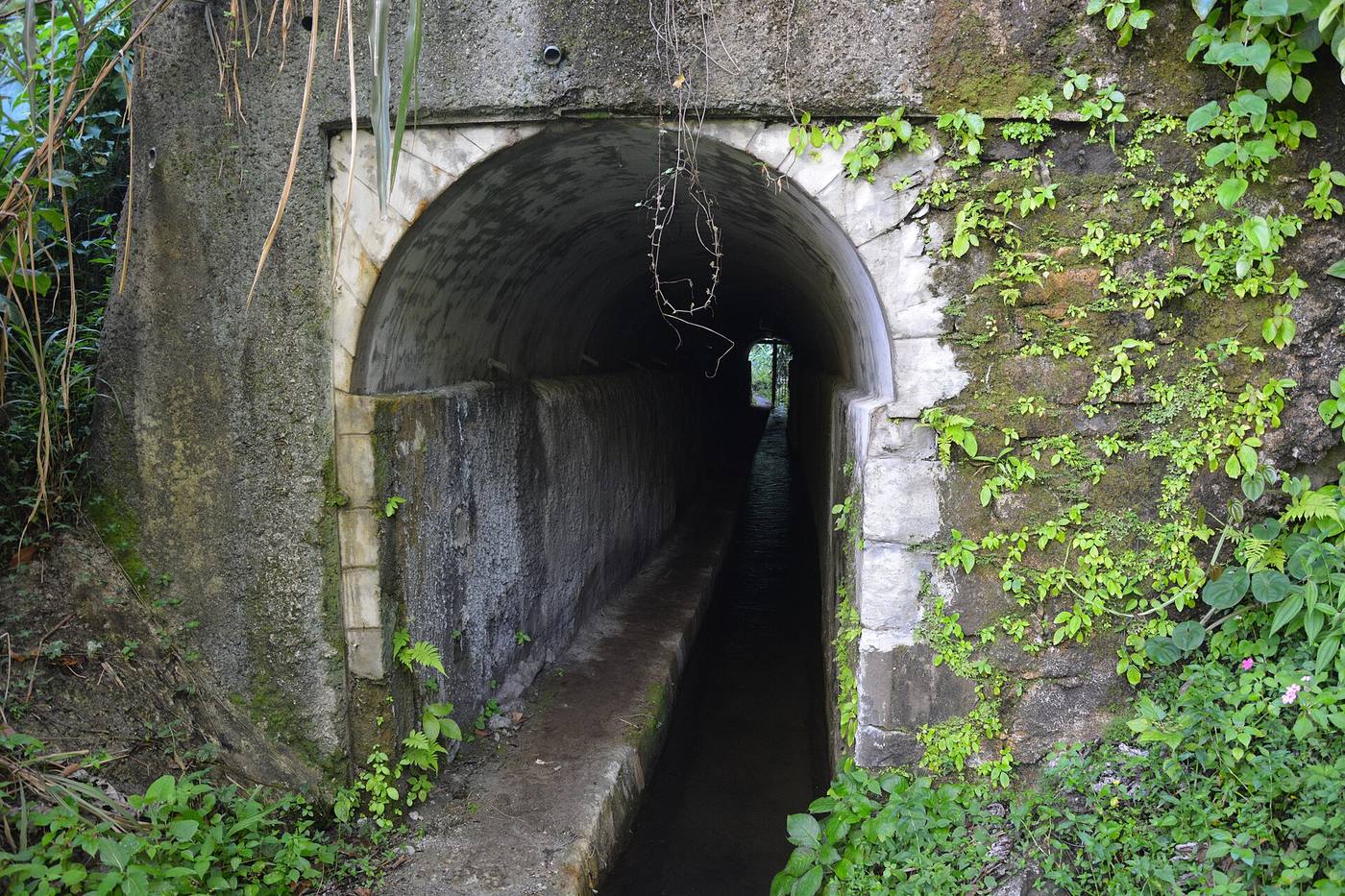 Le canal de Beauregard, Le Carbet (Martinique)