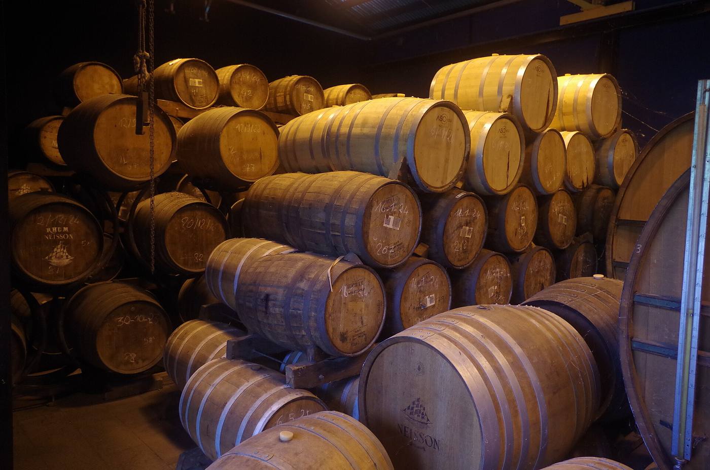 Le chai de la distillerie Neisson, Le Carbet (Martinique)